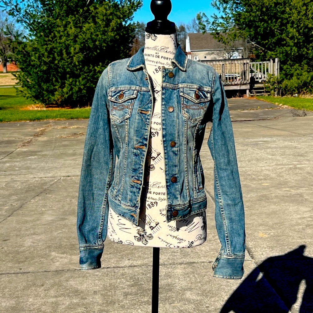 Womens Abercrombie and Fitch Denim Jacket XS like new